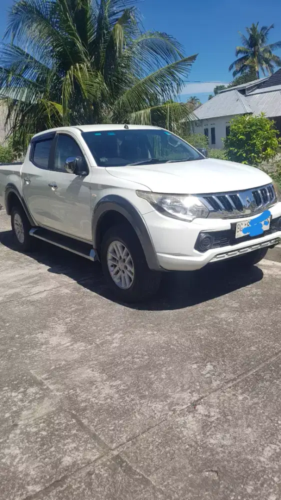 Mitsubishi strada triton GLs 4x4 manual tahun 2018