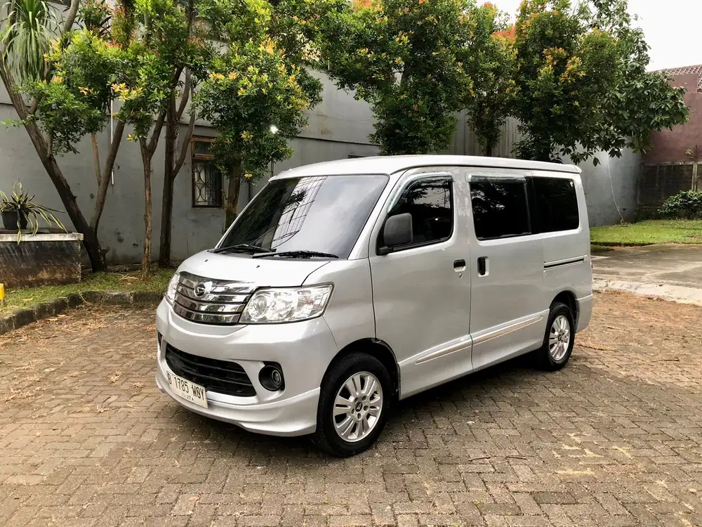 Daihatsu Luxio 2017 Bensin