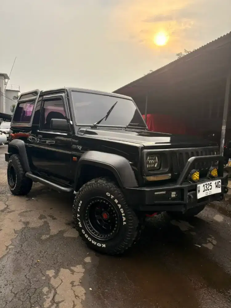 Daihatsu Taft Rocky Independen 1996 4x4 Antik Istimewa