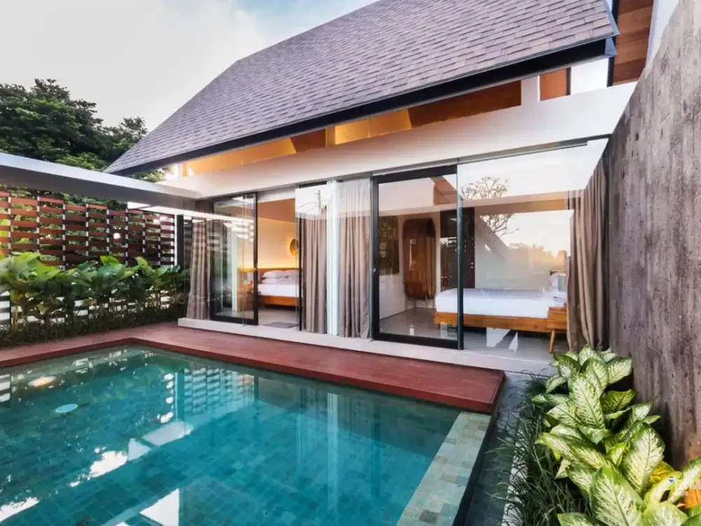 Rice field view villa for rent in Lod Tunduh, Ubud.