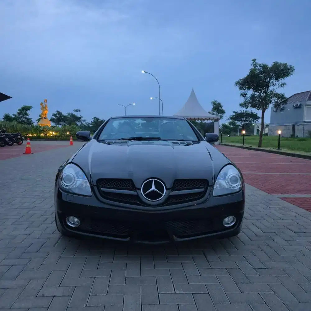 Mercedes Benz SLK200 1.8 AT 2010, Low KM