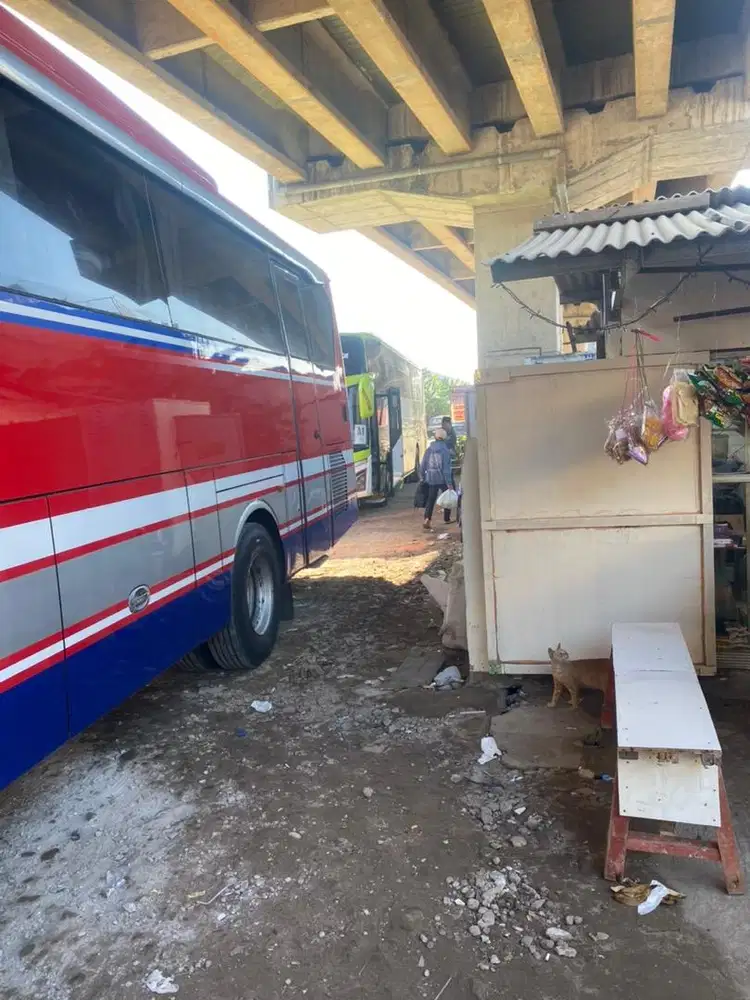 Dicari karyawan buat ayam penyet