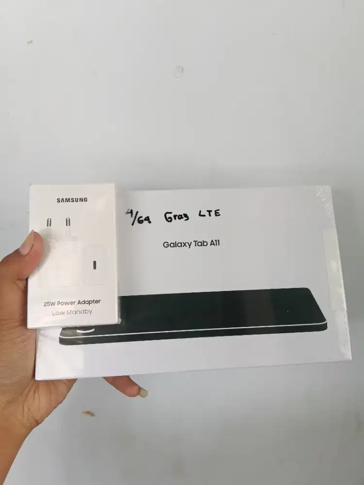 Samsung tab a11 LTE 4/64Gb