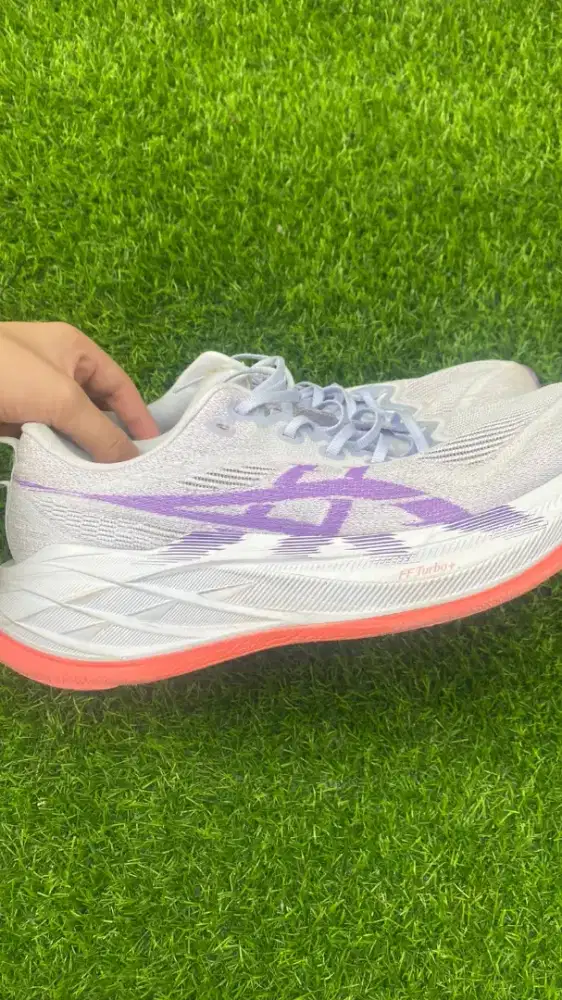 Prelove 2 pasang Sepatu Asics Super Blast 2