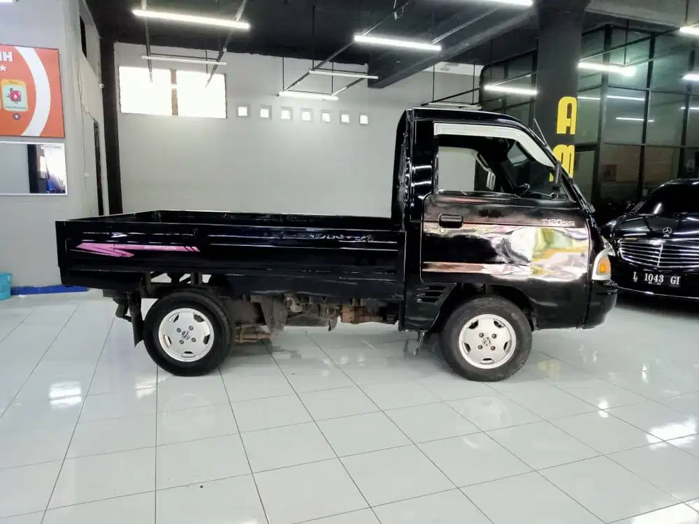 Mitsubishi Pickup [2011]