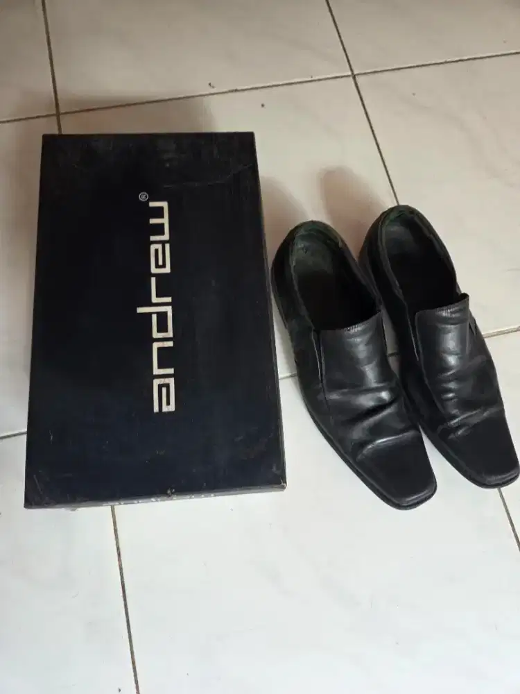 Sepatu andrew original