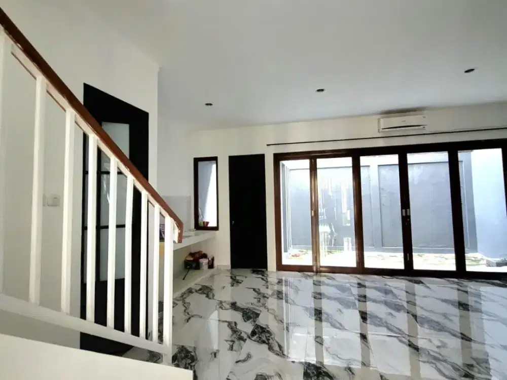Dijual Rumah Renov Siap Huni Dalam Cluster Lokasi Strategis Dekat Fresh Market Bintaro di Discovery Bintaro Tangsel Gb-14881