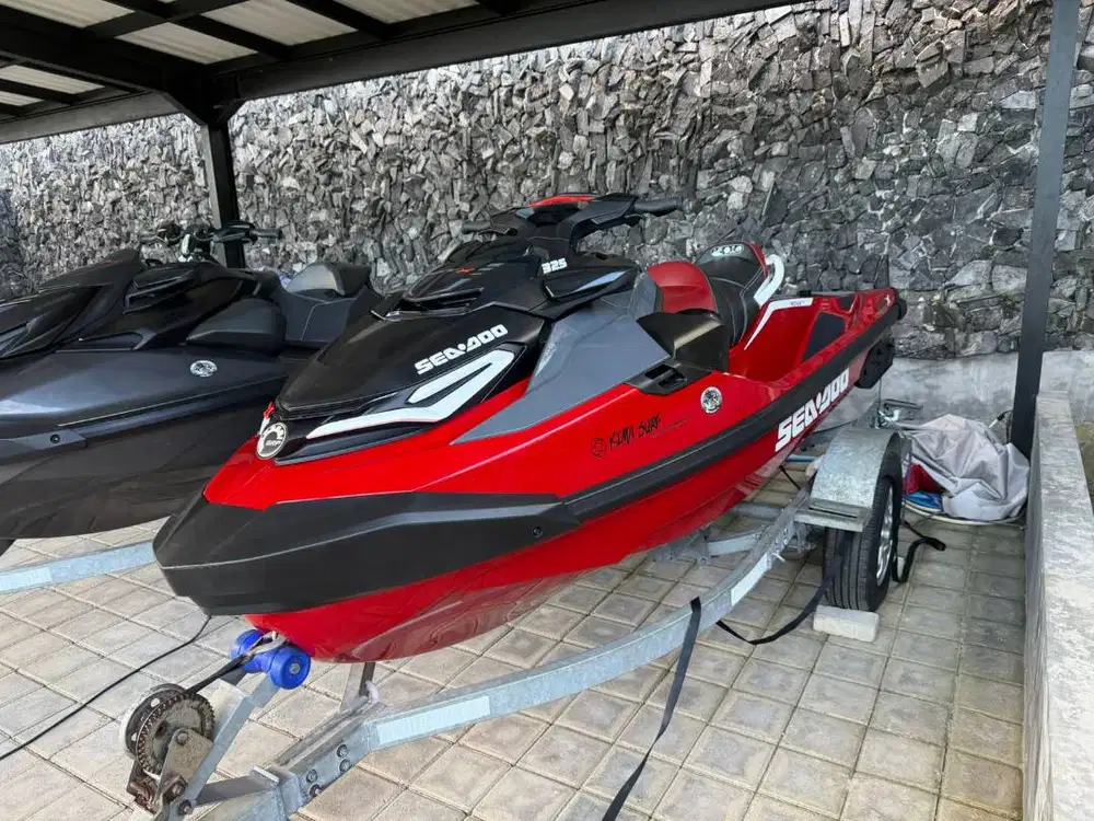 FOR SALE JETSKI — SEADOO RXT-X RS 325 (2024) & SEADOO RXP-X 300 (2022)