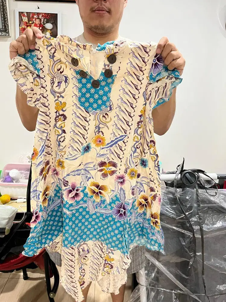 Baju Batik Wanita / Blouse Wanita (Preloved) Cocok untuk dipakai Kerja