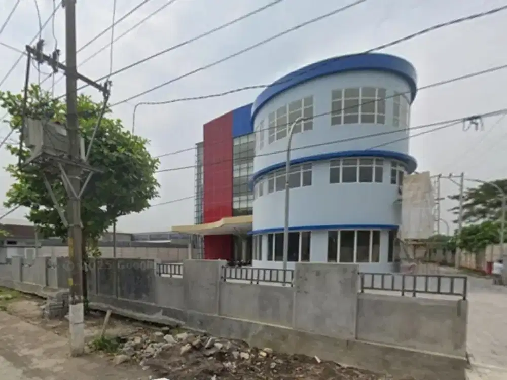 Pabrik strategis di kawasan Pedurungan, Semarang, Dijual.