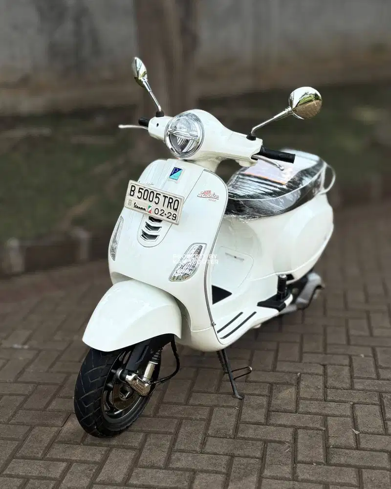 VESPA LX 125 iGET FACELIFT 2023 BERGARANSI