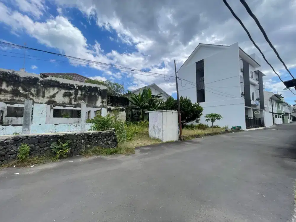 Tanah Komersial Dijual Dekat Jalan Raya Seturan Depok Sleman Jogja cocok untuk kos