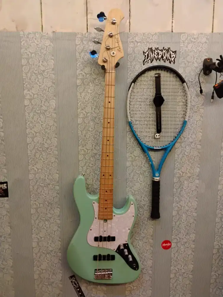BASS BACCHUS ORIGINAL UNIVERSE SERIES 4 STRING MINT GREEN