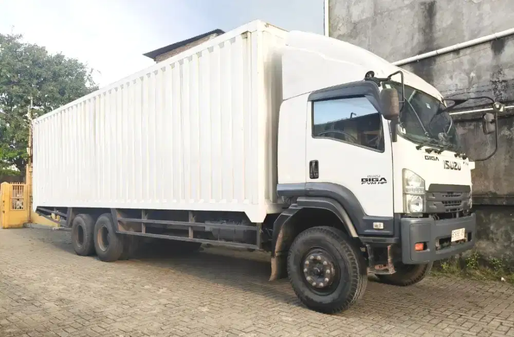 285ps!MULUS+banBARU MURAH Isuzu Giga tronton 6x2 FVM box besi 2022 bok