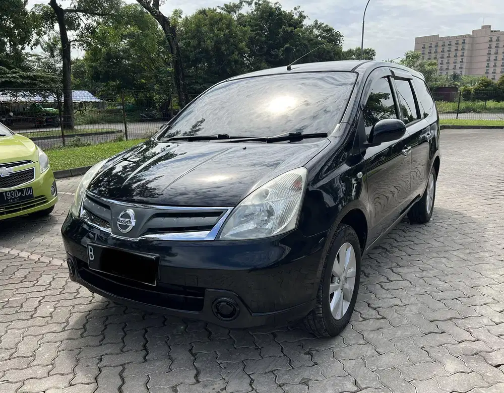 Nissan Grand Livina SV Manual 2013 Hitam