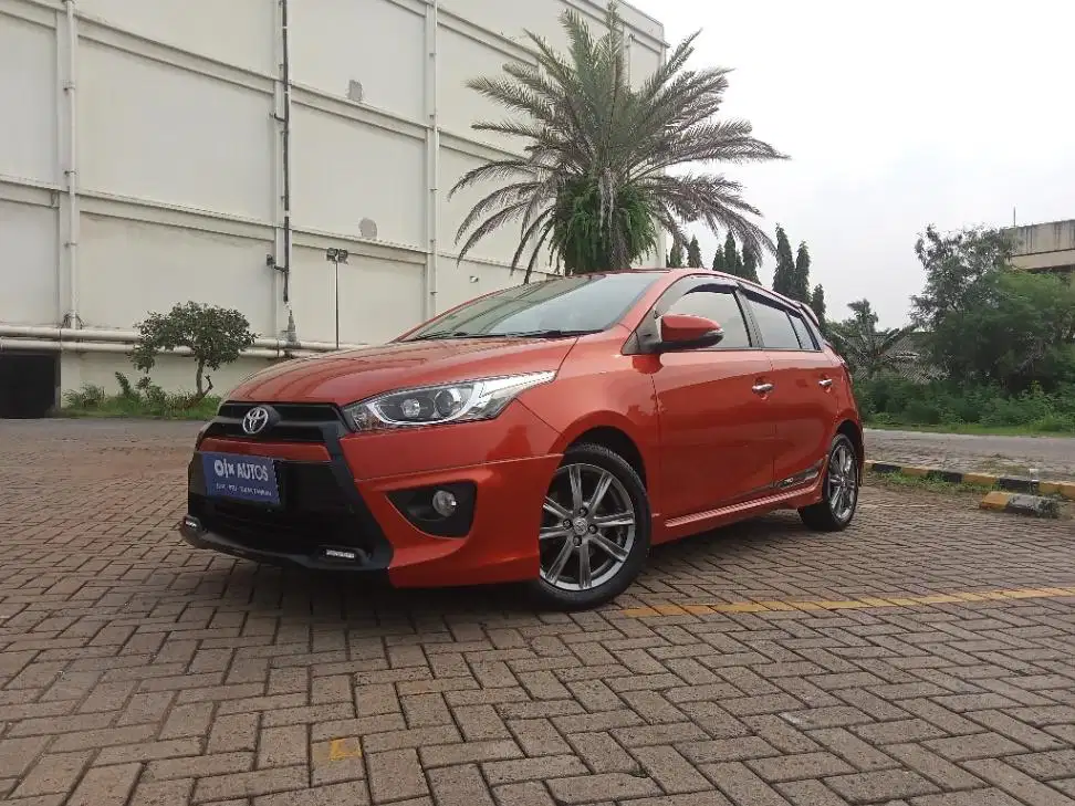 DP MURAH Toyota Yaris 1.5 S Bensin-AT 2015 Orange C3BQT