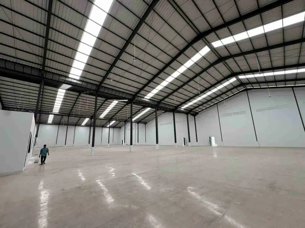 disewakan gudang laksana gandeng total -+2000m2
