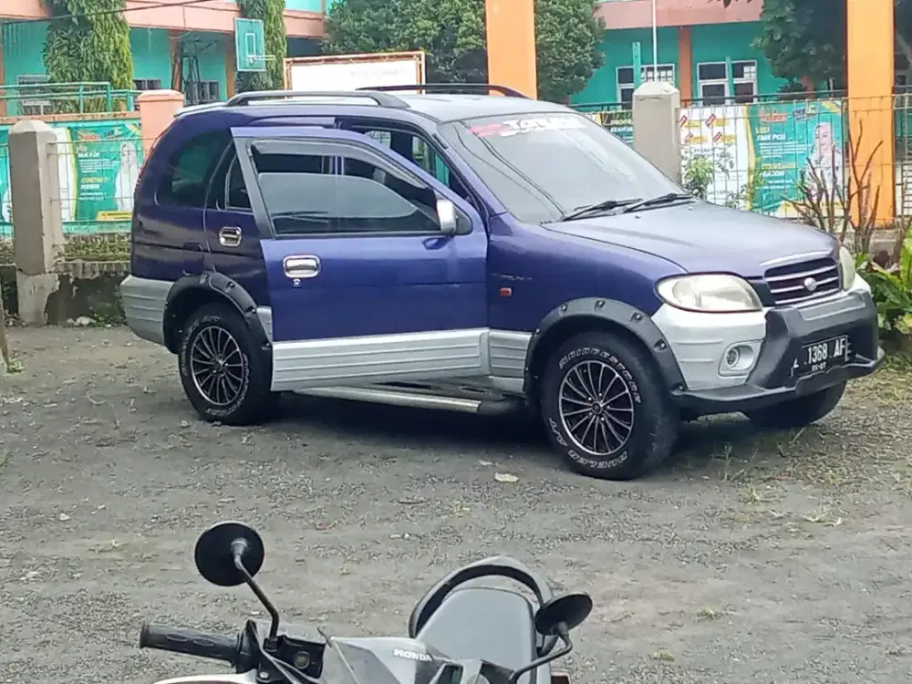 Daihatsu Taruna CSX 2000