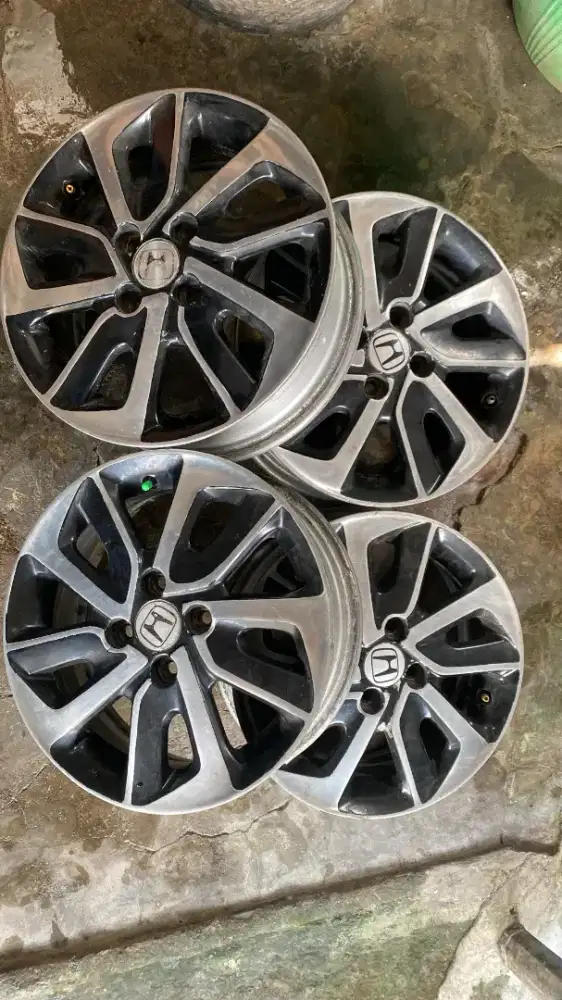 Velg brio rs dan bumper jazz ge8 type s depan belakang