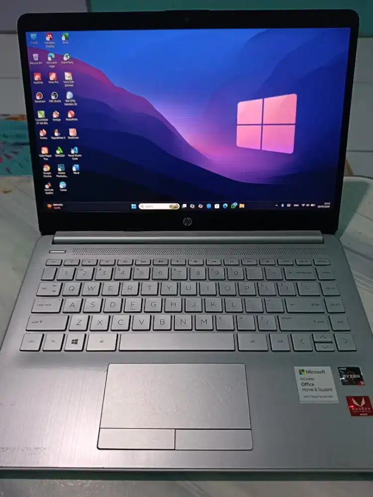 Laptop HP 14s 8/512GB Ryzen 5