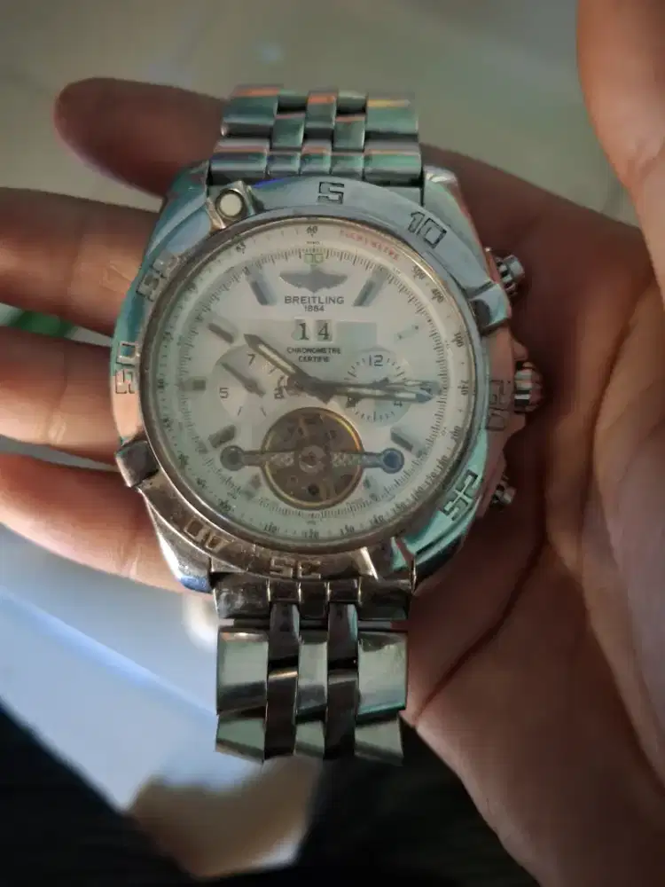 Jam tangan breitling
