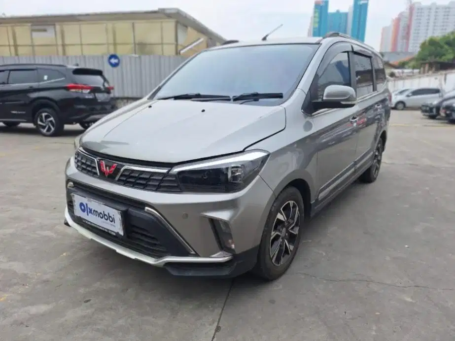 DP MURAH - Wuling Confero S 1.5 L ACT Lux Plus Bensin-MT 2022 Hitam