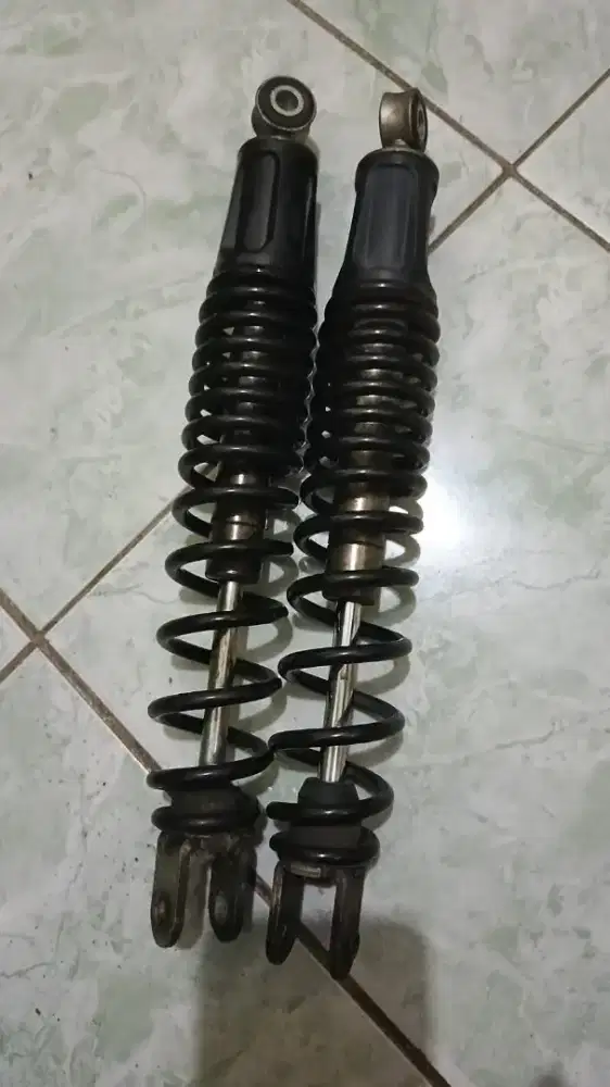 Shock bleker Yamaha nmax old bawaan pabrik