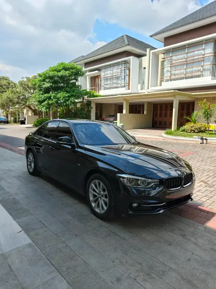 Dijual BMW F30 320i LCI Sport 2017