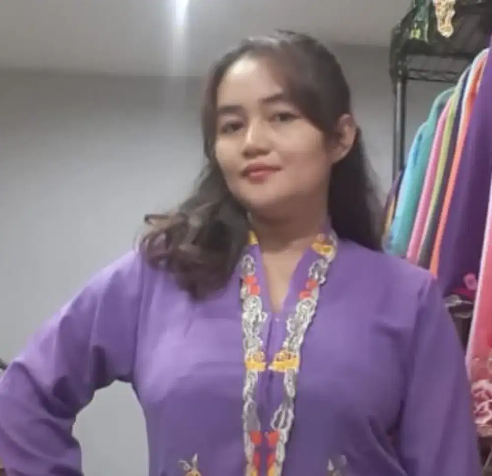 Cari kerja apa aja mau yg penting halal