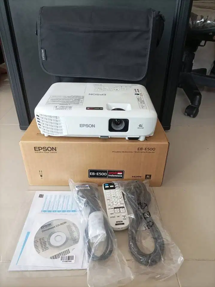 Lcd Proyektor Epson EB - E 500  New,  Ansi lumen : 3300