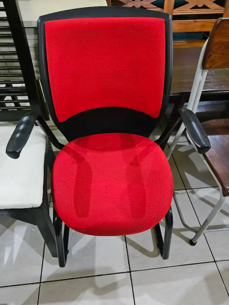 Kursi Kantor Merk Chairman