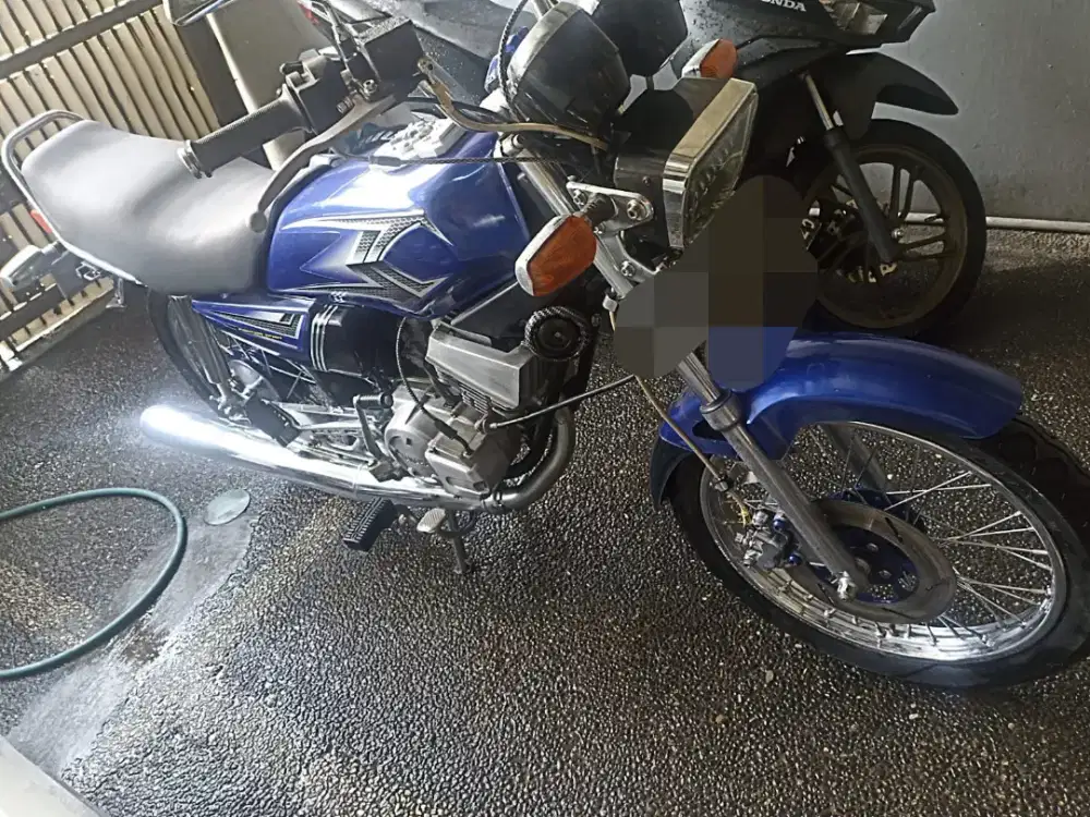 Motor Yamaha RX King gagah dan kinclong full nekel