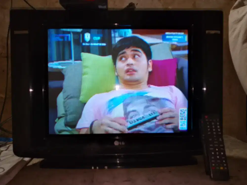 TV 21 LG slim + STB remot