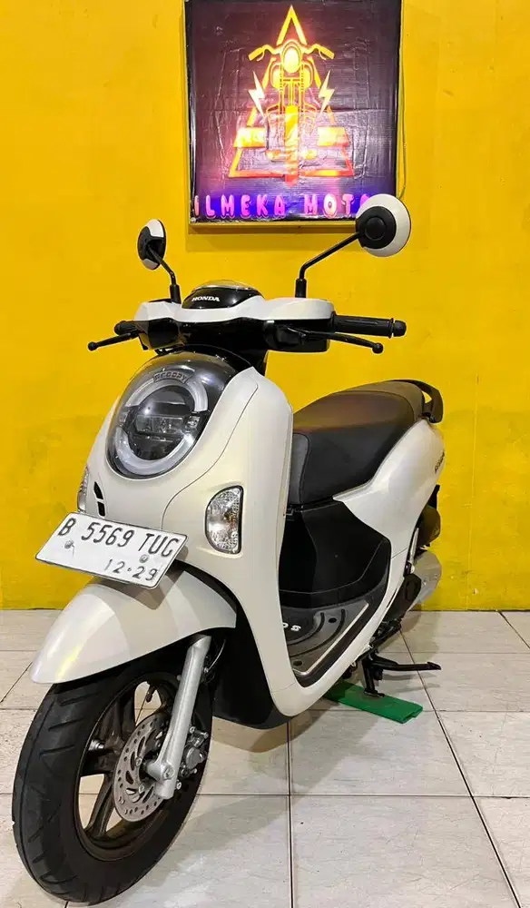 HONDA NEW SCOOPY PRESTIGE TAHUN 2024 CASH & CREDIT