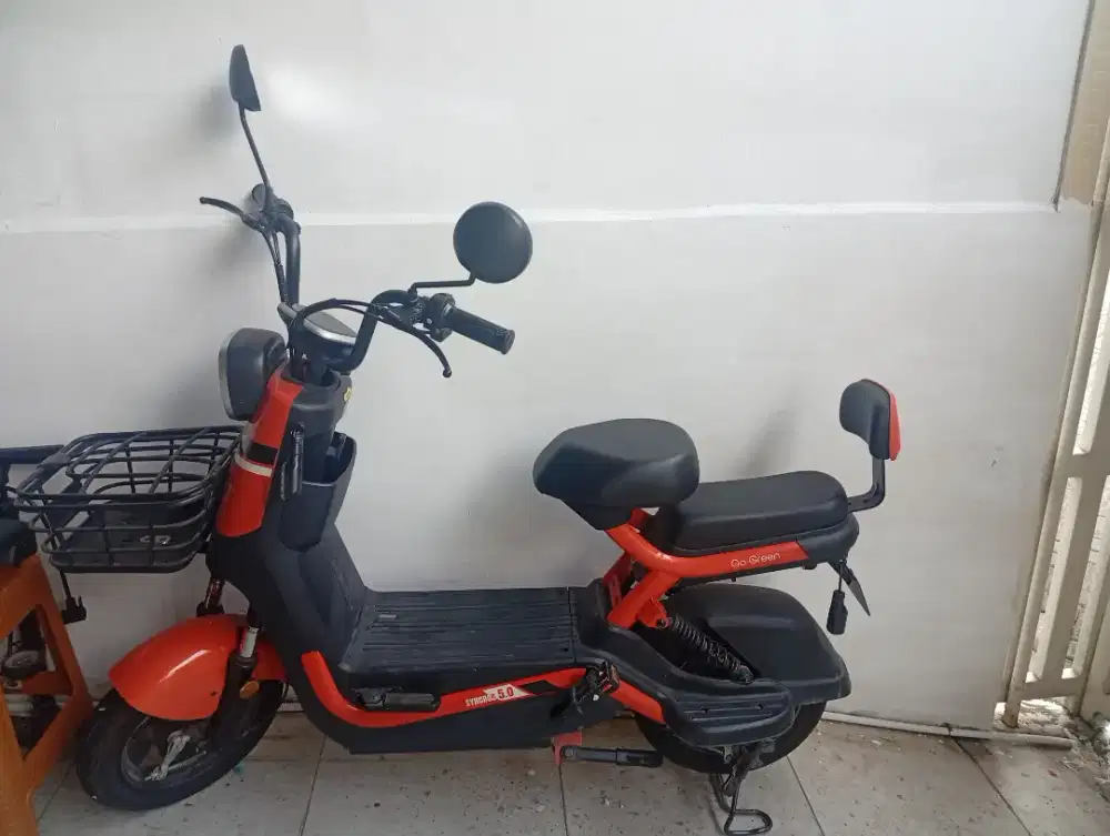Sepeda listrik merk Pasifik