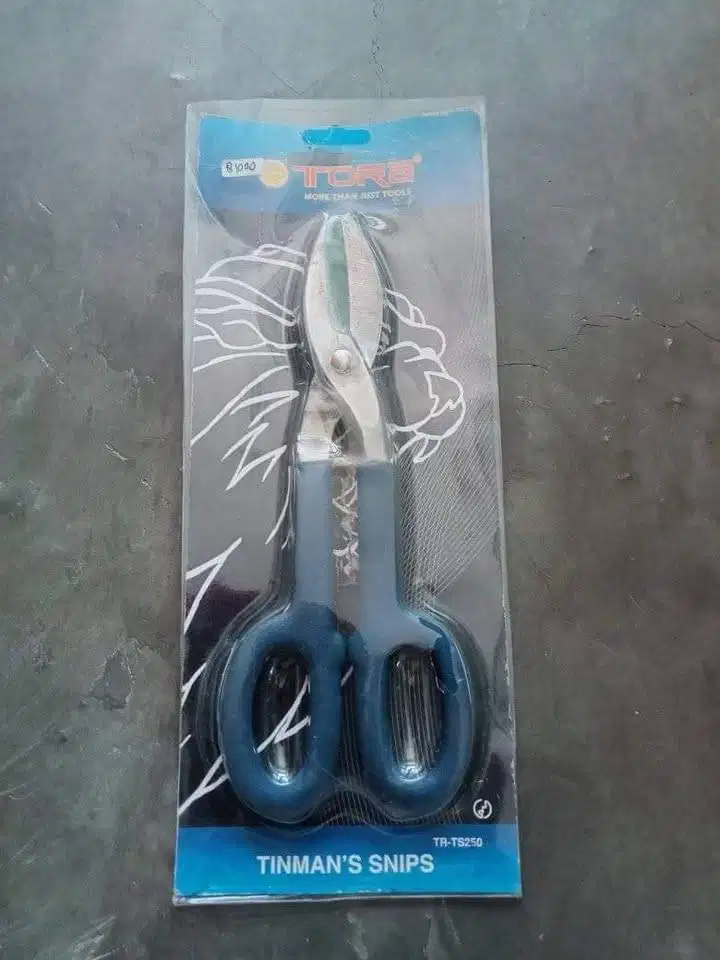 Gunting pemotong merk TORA
