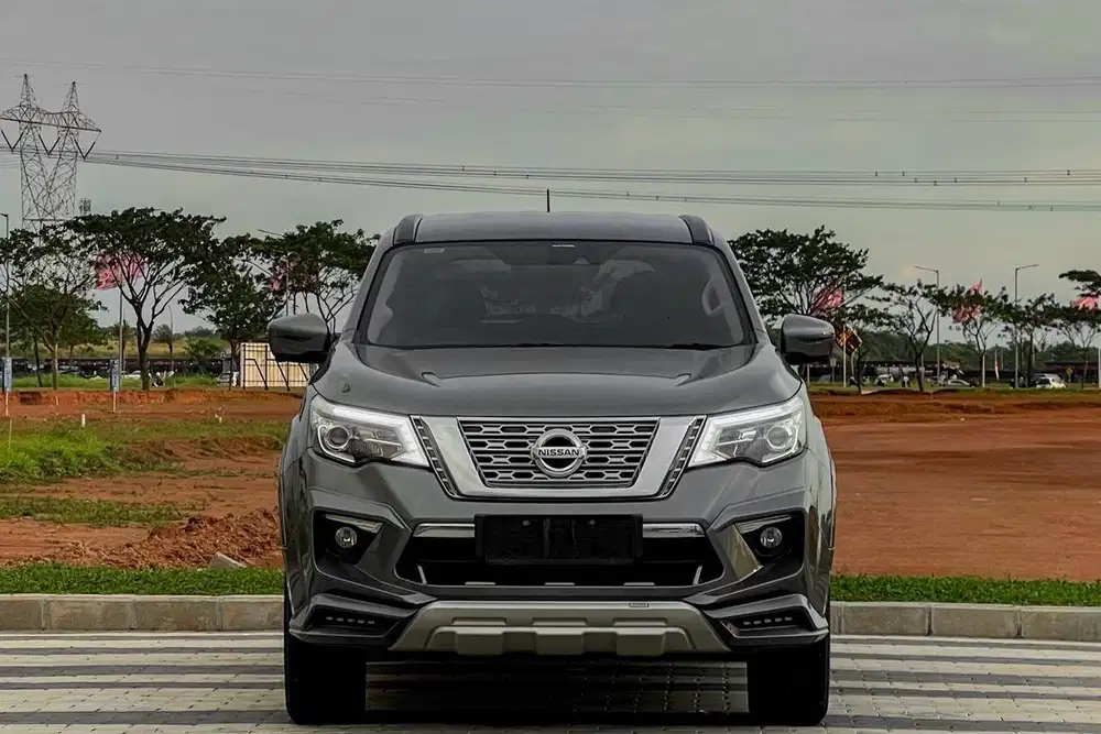 Nissan Terra VL 2.5 Diesel Solar 4x2 AT Matic 2018 ABU full BODYKIT