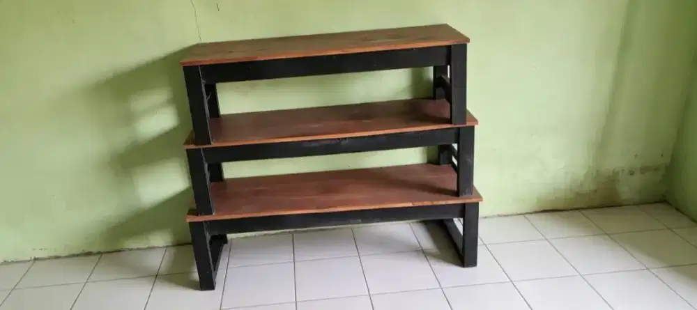 Meja Lesehan murah meriah