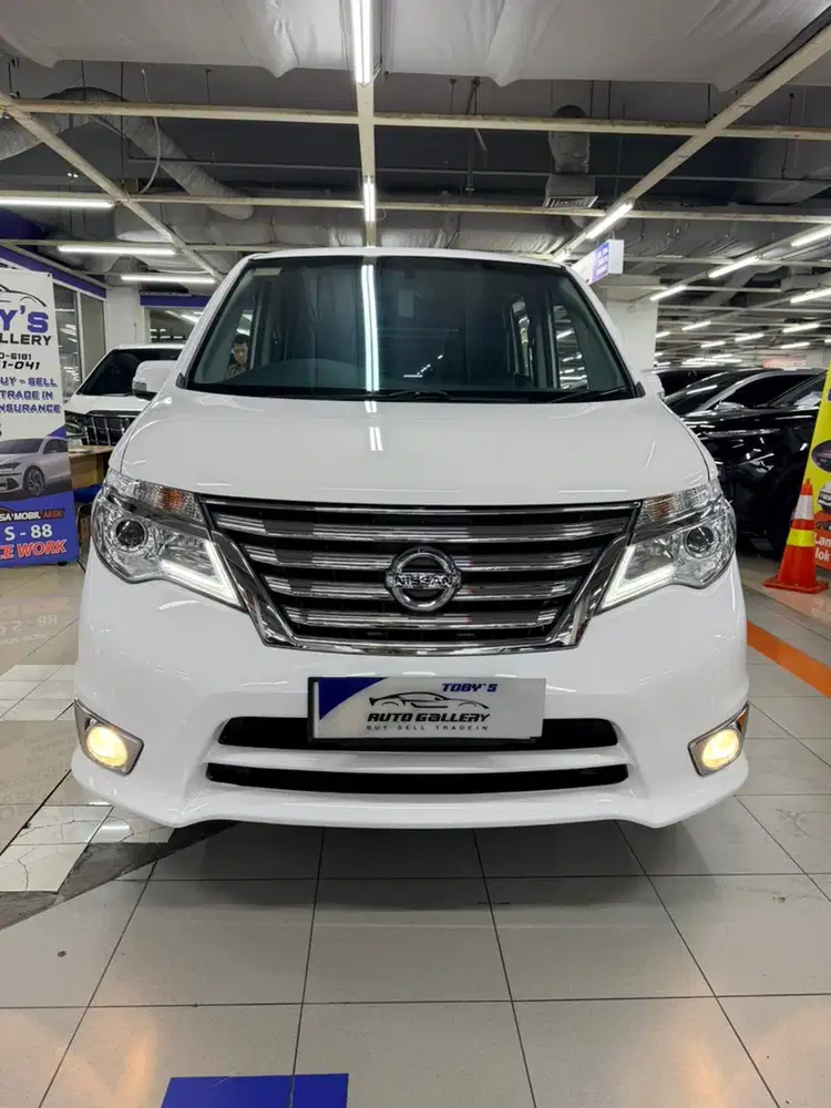 Nissan Serena HWS 2017 km 78rb asli