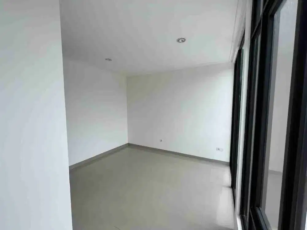 DISEWAKAN RUMAH MILENIAL SEMI FURNISH PIK2 EXTENSION