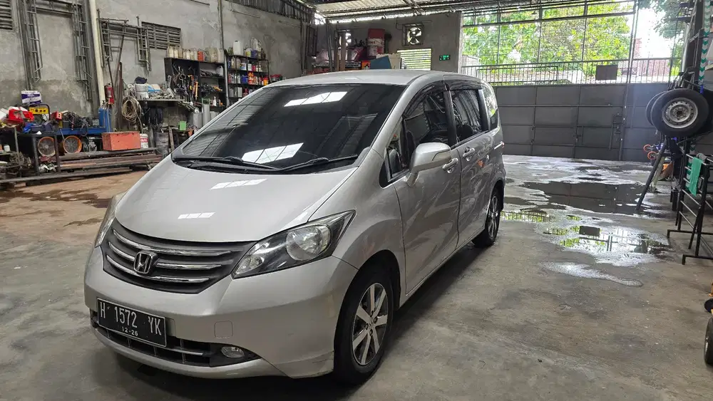 Honda Freed 2010 Bensin Cat Ori 100% Siap Pakai