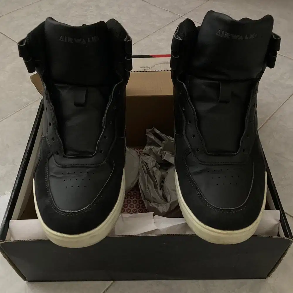 sepatu airwalk high 42