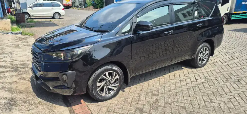 Jual inova reborn hitam metic 2023