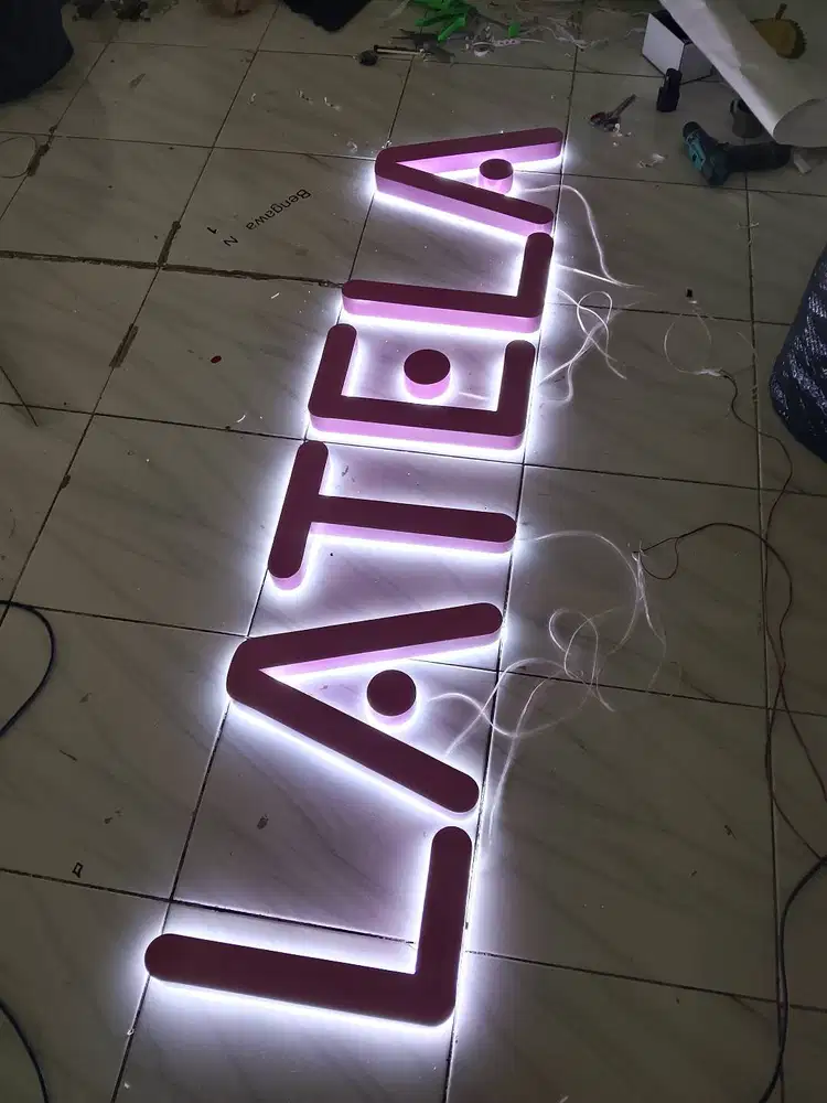 Huruf Timbul Galvanis/ Neon Box/ Papan Nama Toko/ Signage Kantor