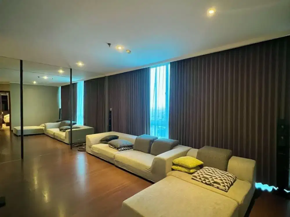 Disewakan Apartemen Via Ciputra World 3 jadi 2 bedroom Lantai 36