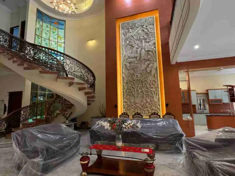 Rumah Mewah 2 lantai di Kelapa Gading