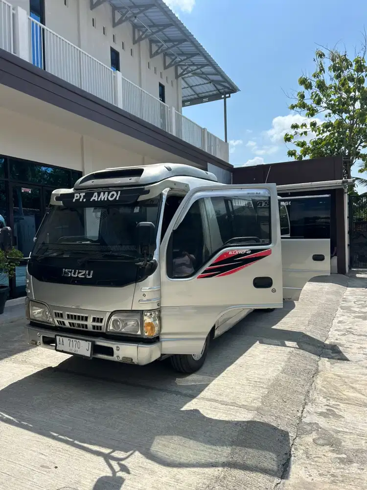 Isuzu Elf Minibus 2012 Diesel