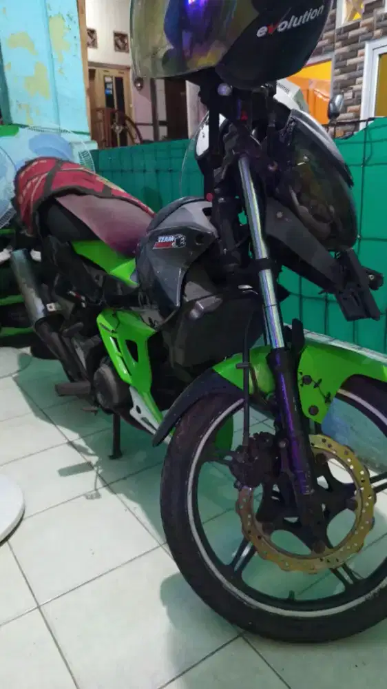 Kawasaki ax 125 lengkap pajak mti tahun ini