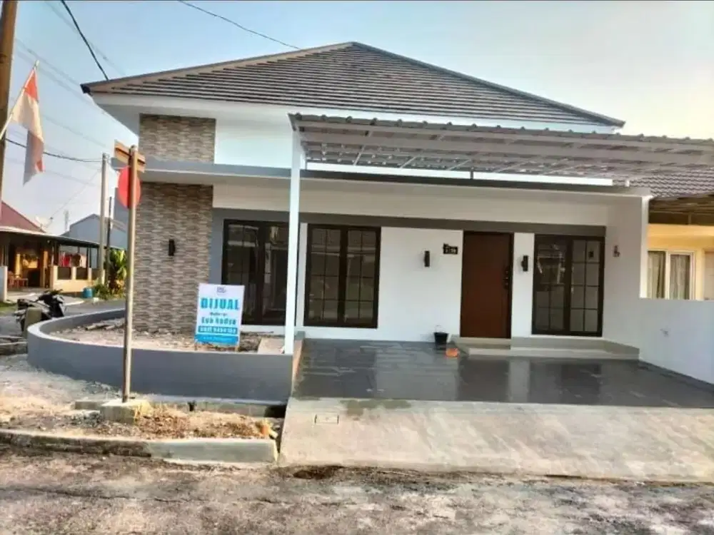 Rumah Deltamas Cikarang Cluster Roseville 138 Rp. 1.3 M 3 KT 2 KM SHM Hoek