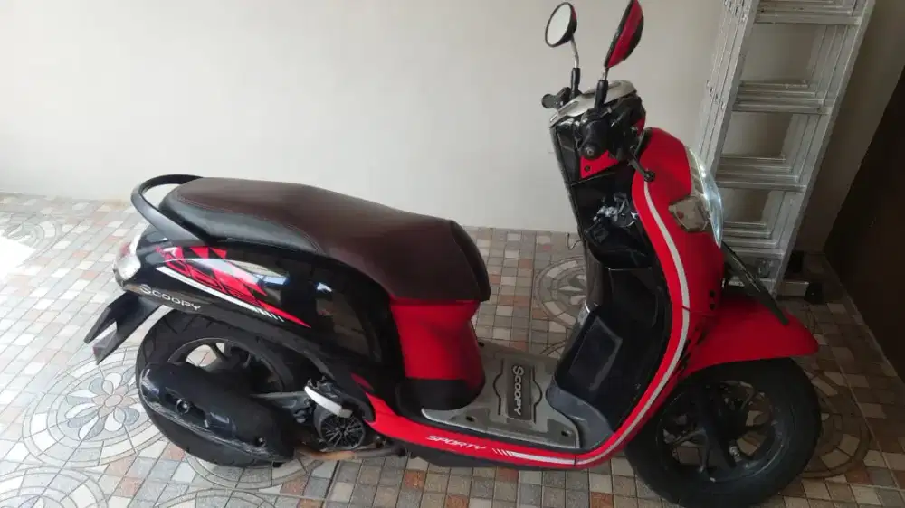 Scoopy bulet r12 2018
